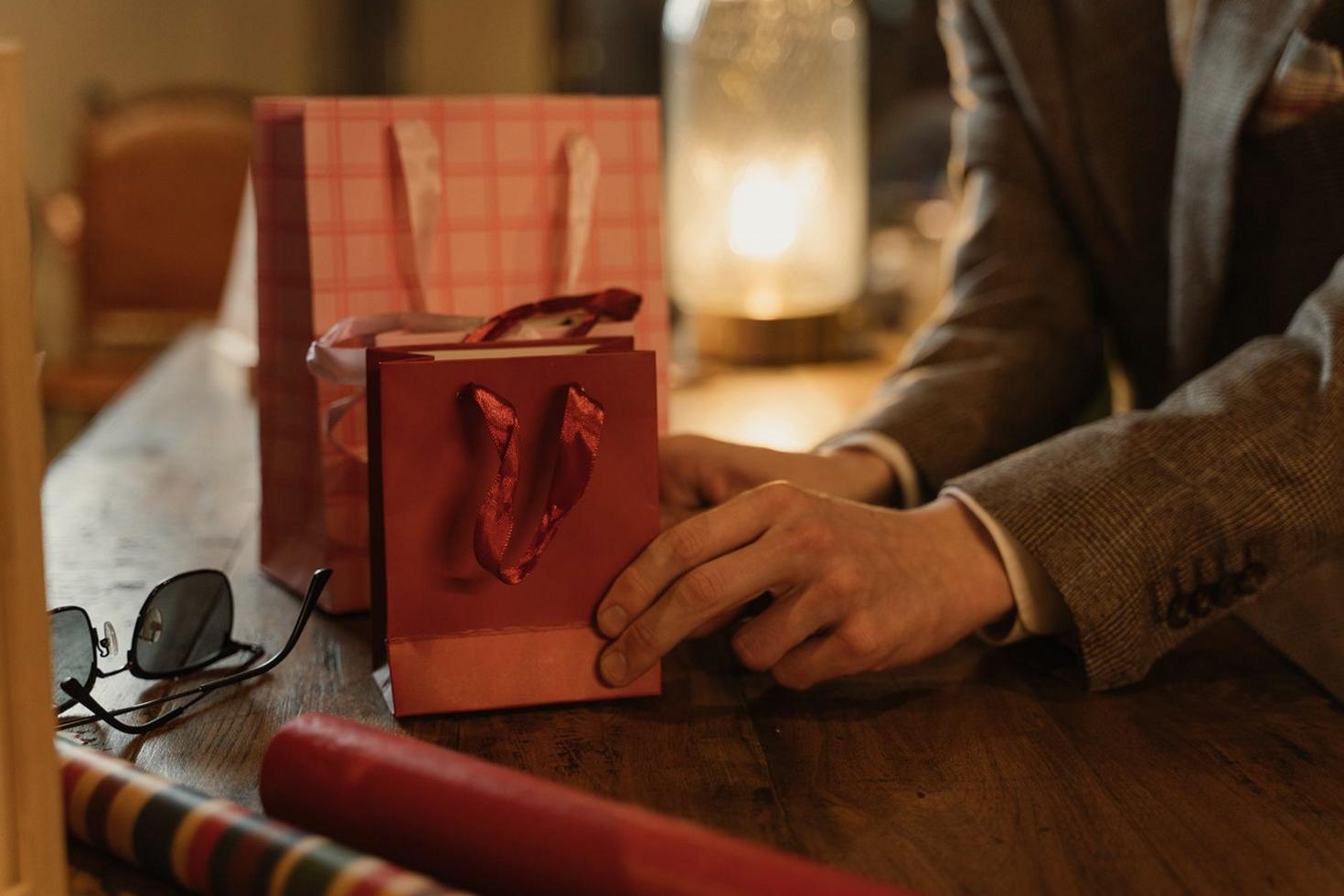 Cadeau inpakken bij Dealradar